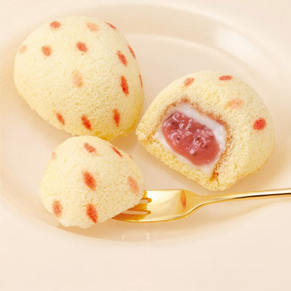 Ginza Strawberry Cake 8 Piece Souvenir